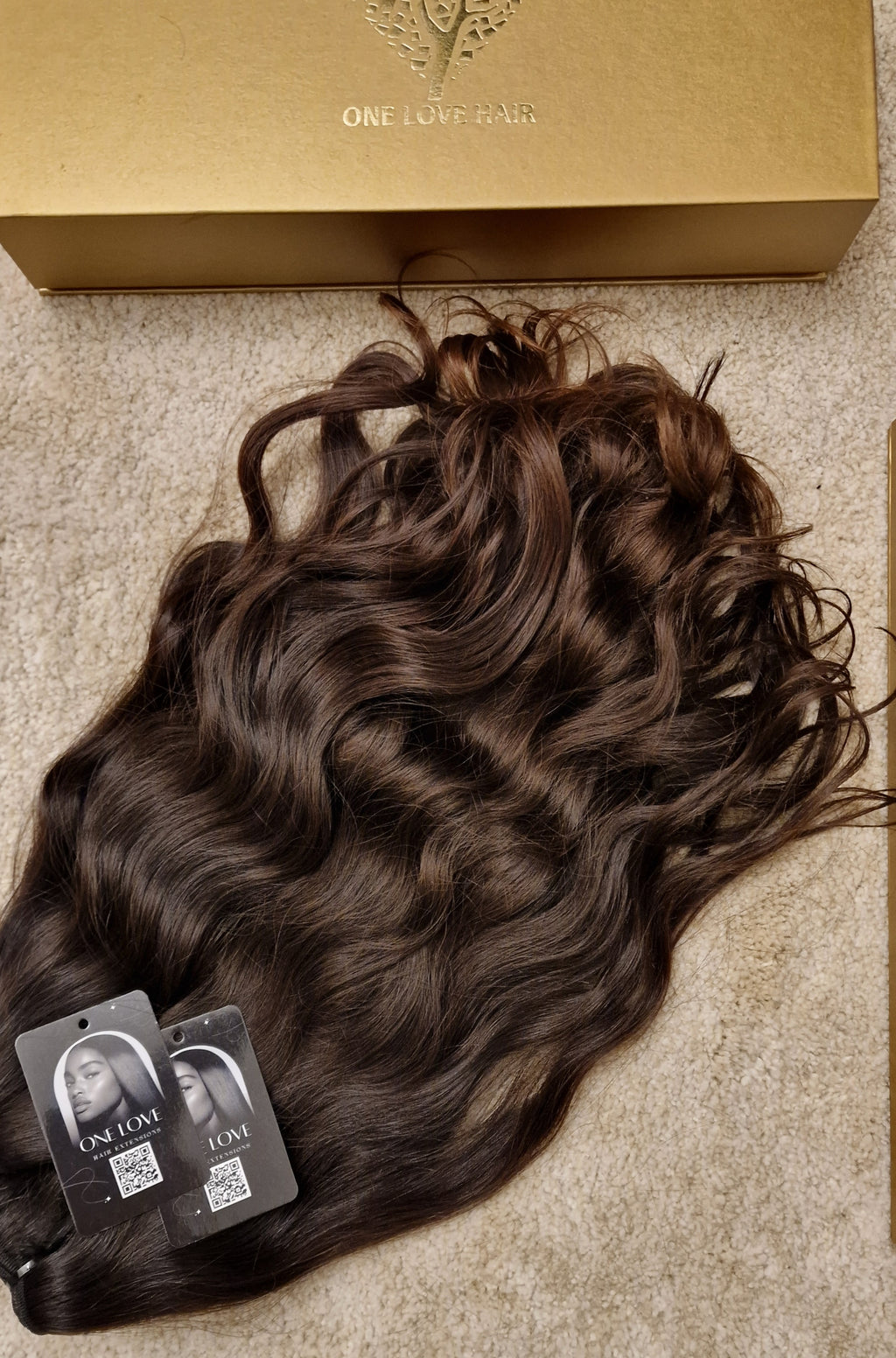 Extension di capelli indiani Remy grezzi di qualità superiore mossi • Acquista ora paga dopo