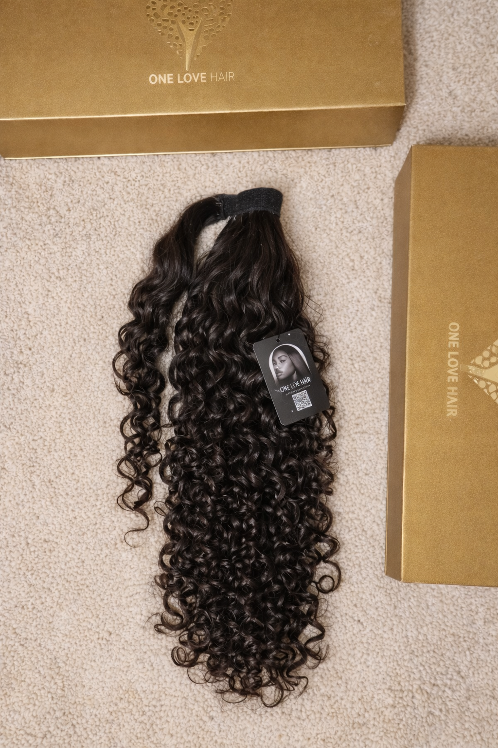 Premium-Pferdeschwanzverlängerung – Naturfarbe • Jetzt kaufen, später bezahlen