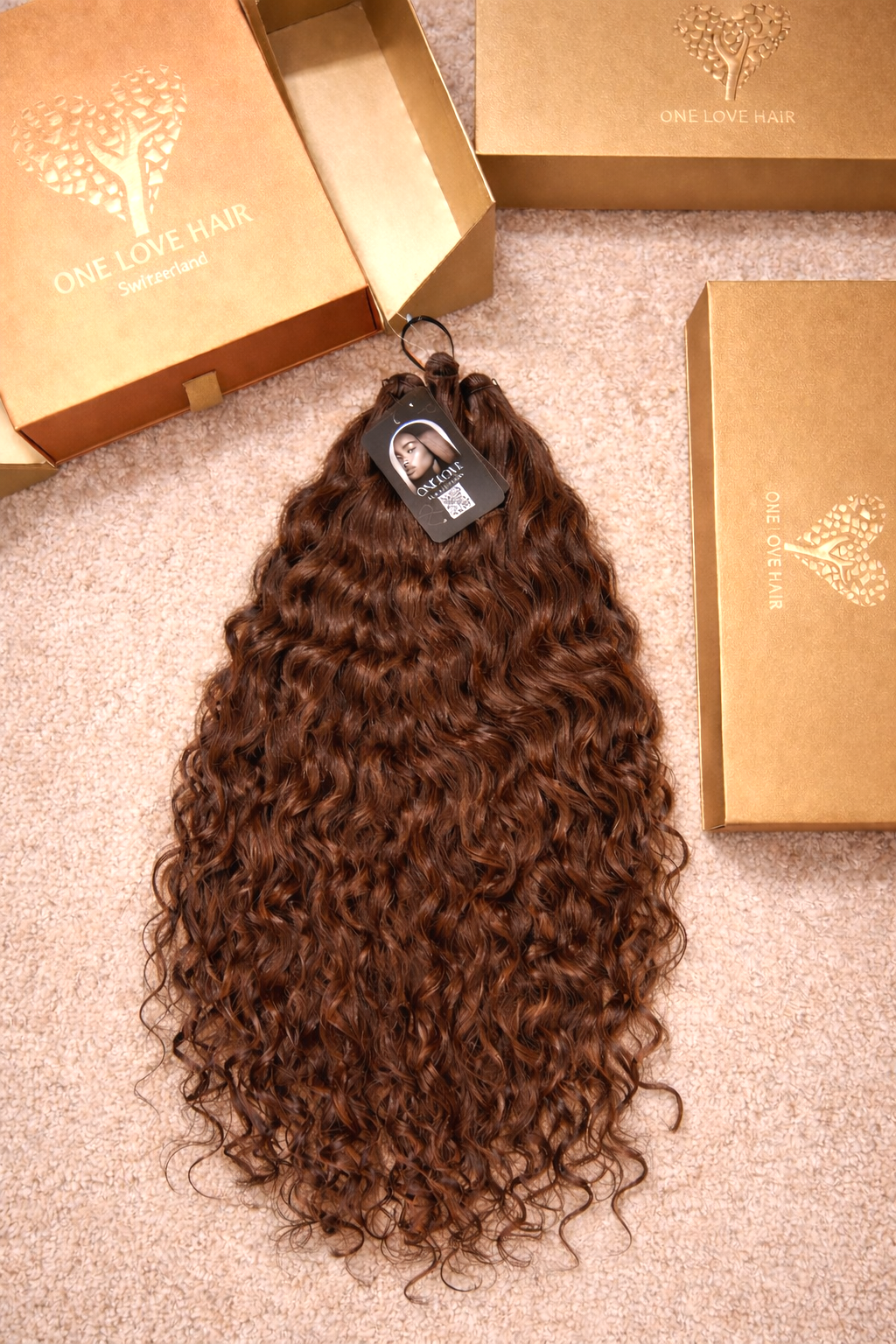 Hochwertige, unbehandelte indische Remy-Haarverlängerungen, lockig • Jetzt kaufen, später bezahlen