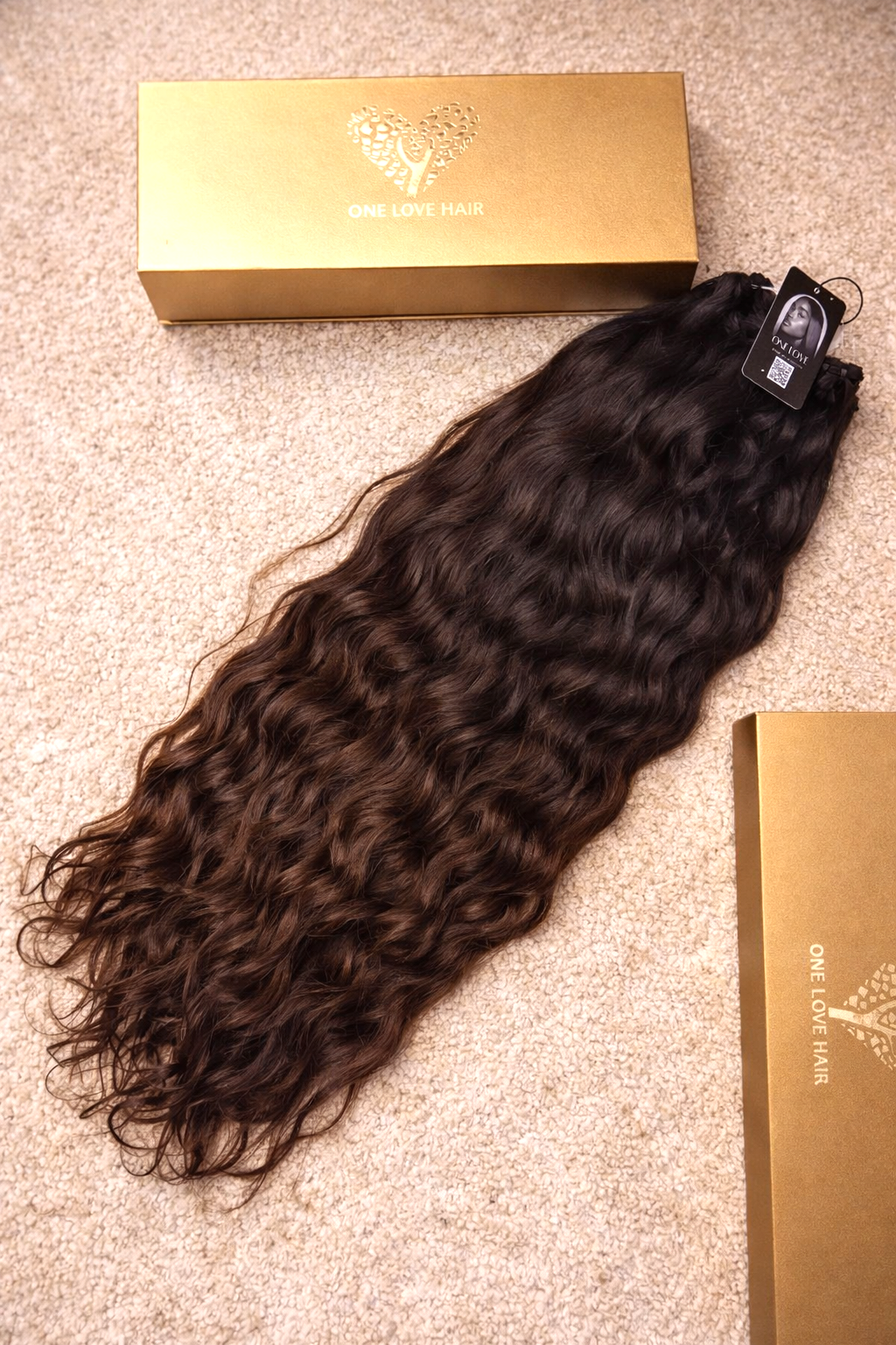 Hochwertige, gewellte indische Remy-Echthaar-Extensions • Jetzt kaufen, später bezahlen • Zahlung per Rechnung